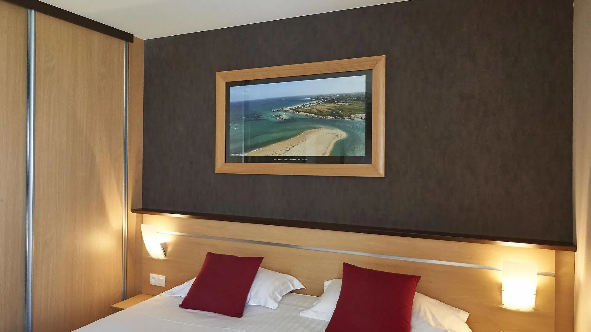 *** Hotel Best Western Cote Des Sables Plouescat France
