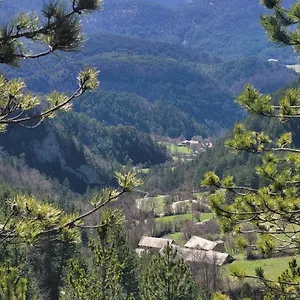 https://holiday-home-terre-rouge.hotels-rhonealpes.com